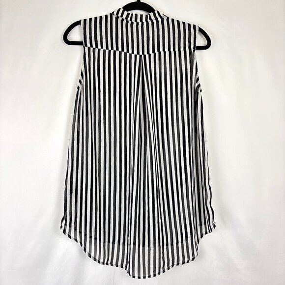 H&M‎ Sleeveless Button-Down Blouse Women’s Size 10 Black White Vertical Stripe - Picture 5 of 13